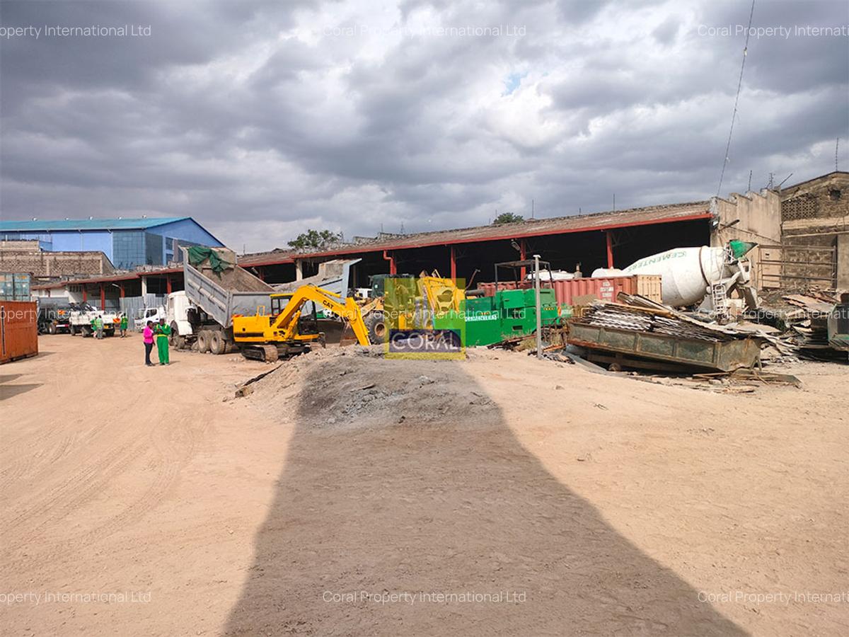 Commercial Property in Industrial Area - 12