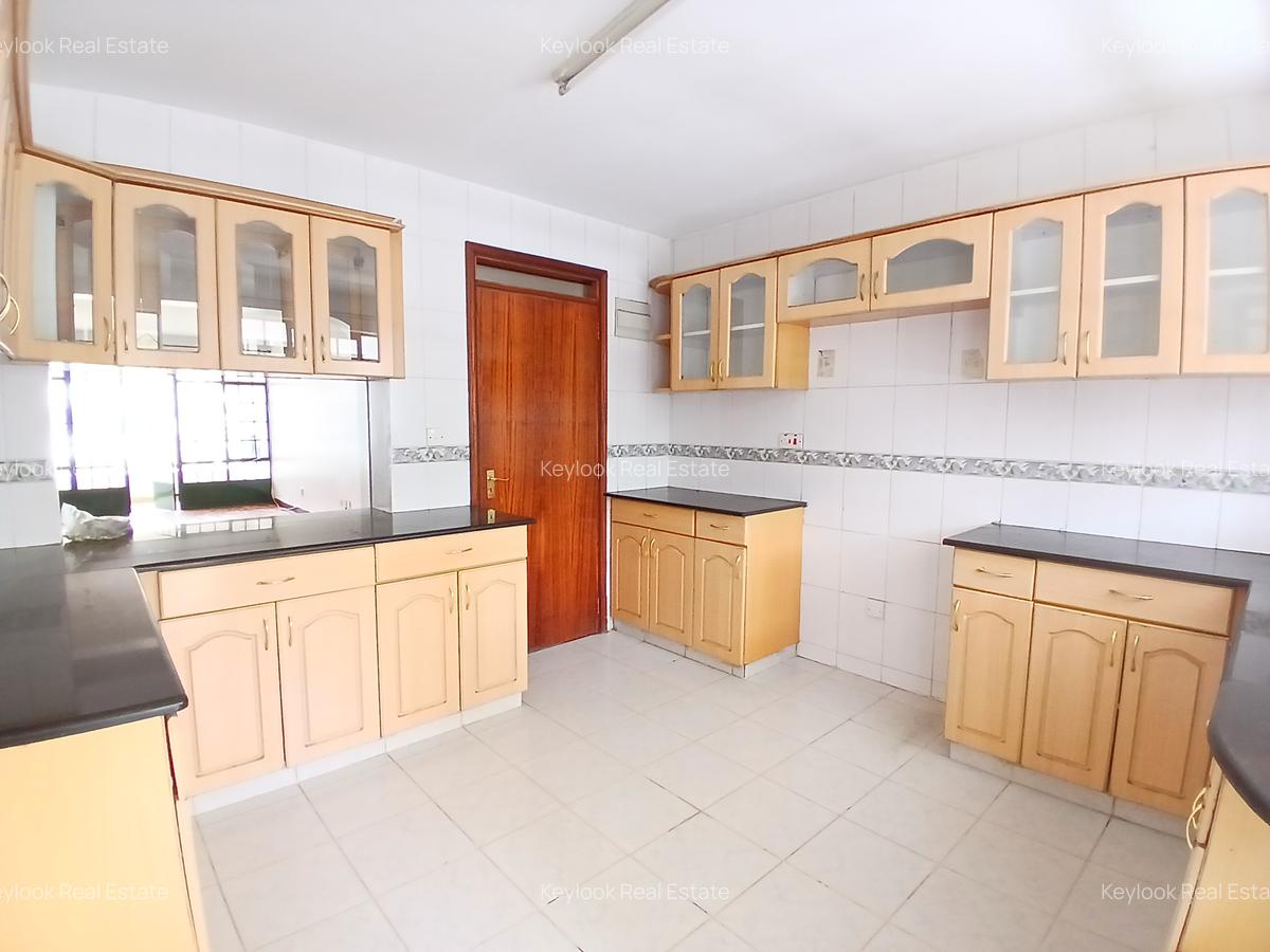 3 Bed Apartment with En Suite at Valley Arcade - 3