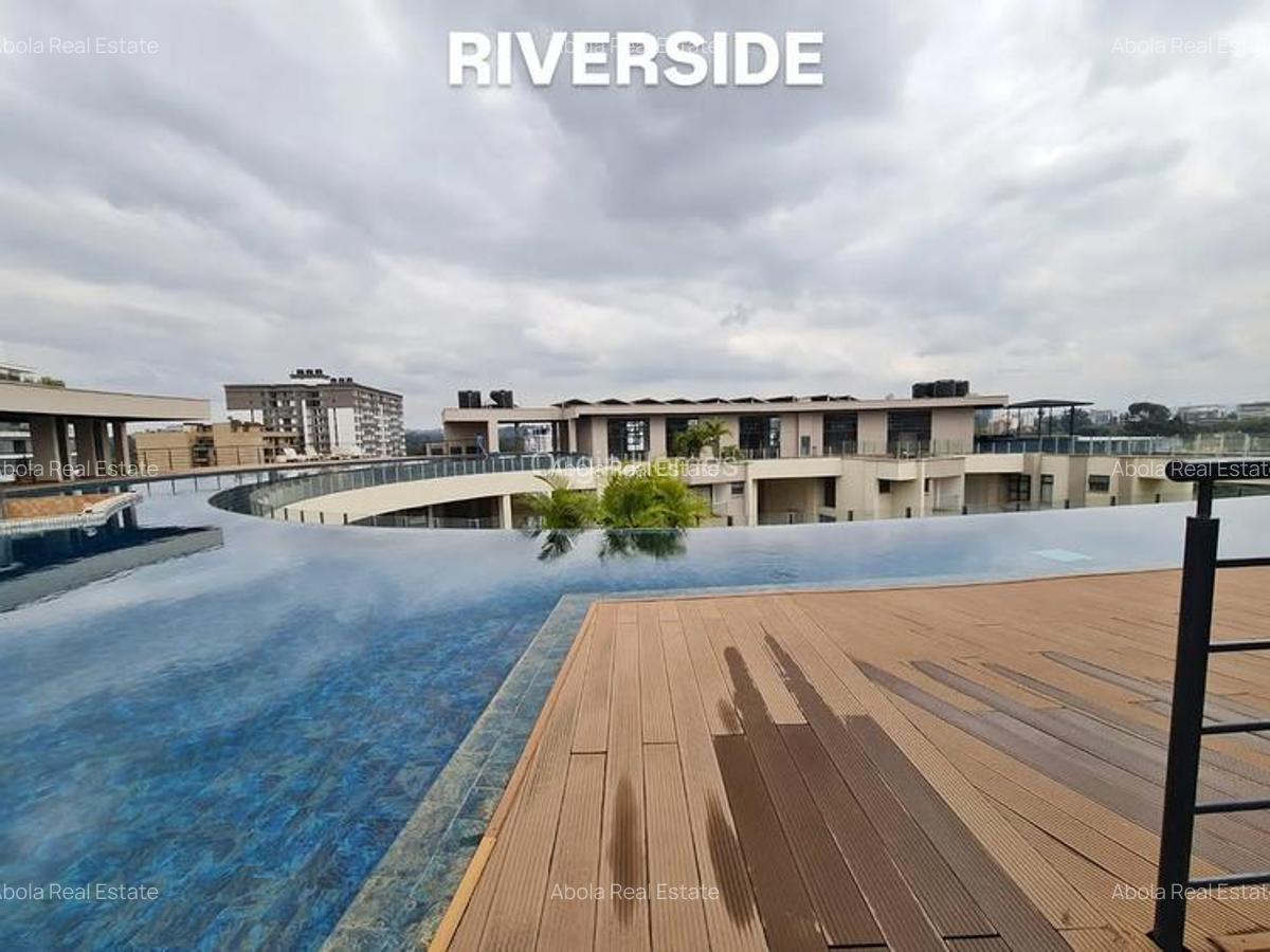 4 Bed Apartment with En Suite in Riverside - 10