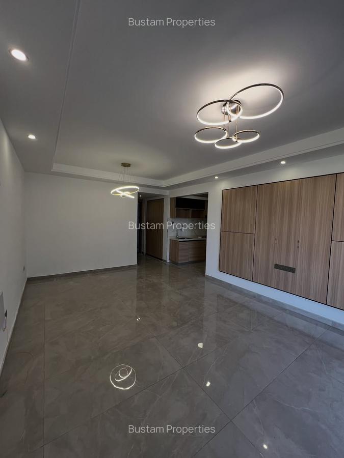 1 Bed Apartment with En Suite in Riverside - 3