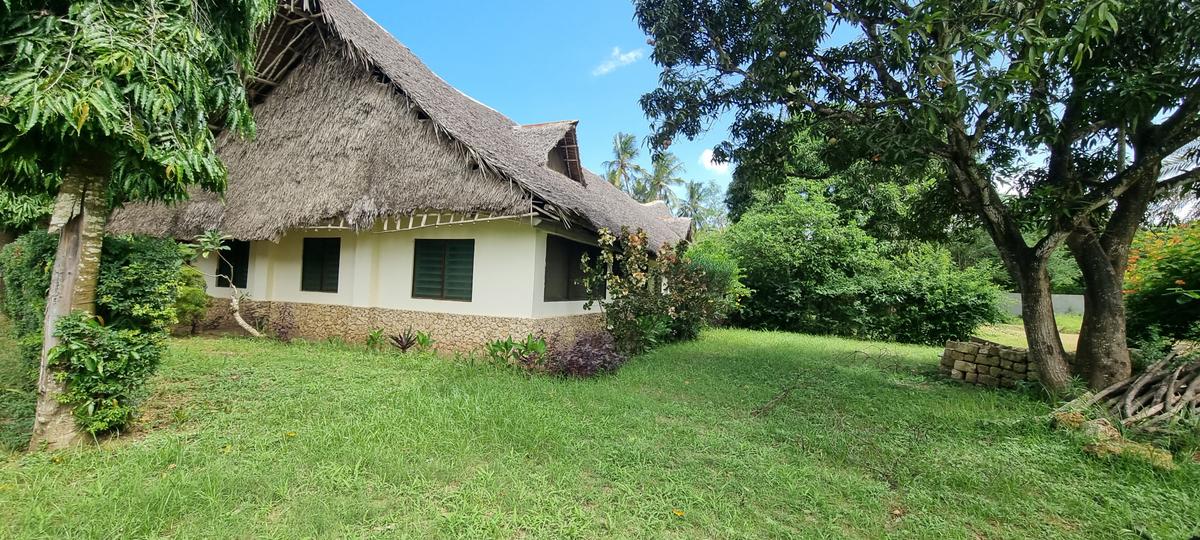 6 Bed Villa with En Suite at Mtwapa - 12