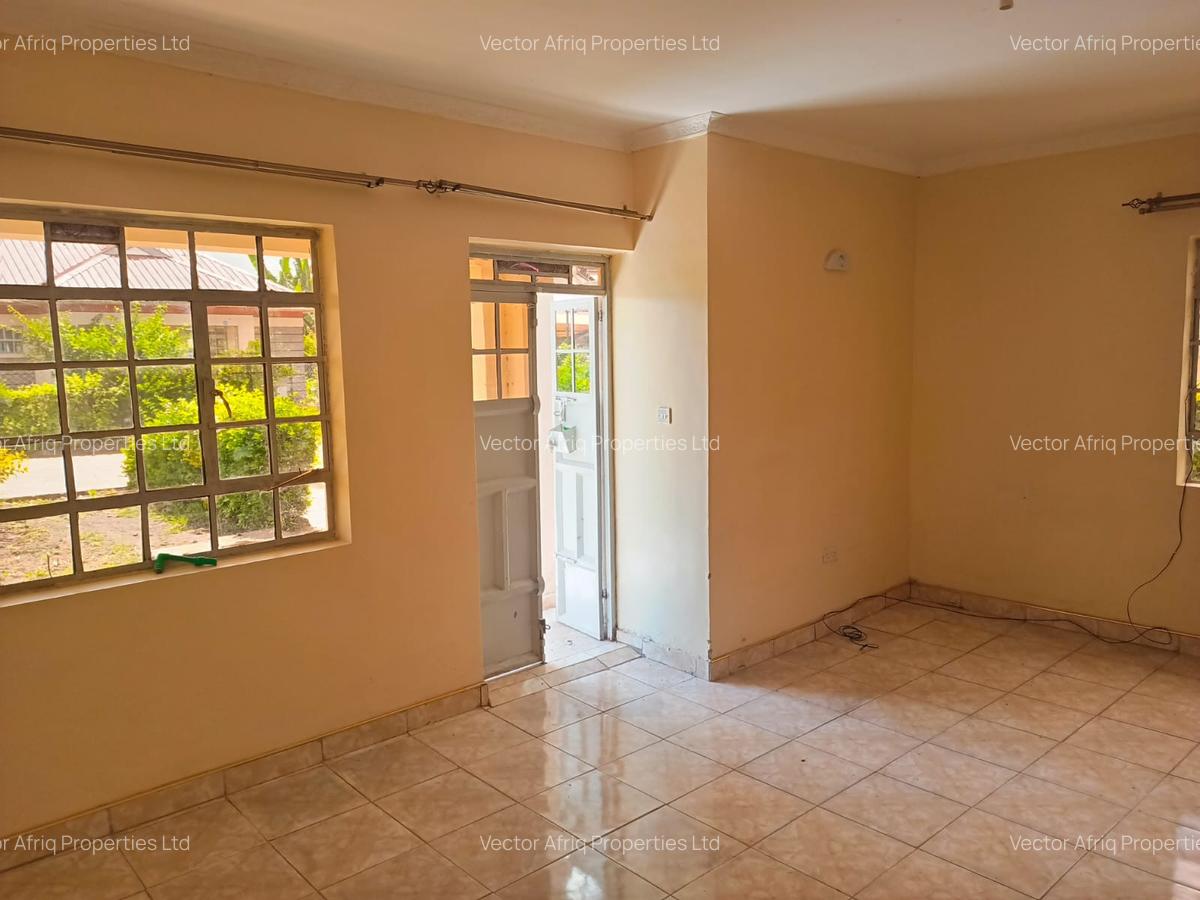 3 Bed House with Garden at Acacia - 12