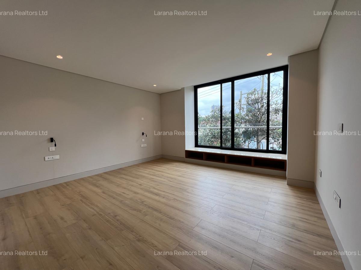 5 Bed Townhouse with En Suite at Grevillea Grove - 18