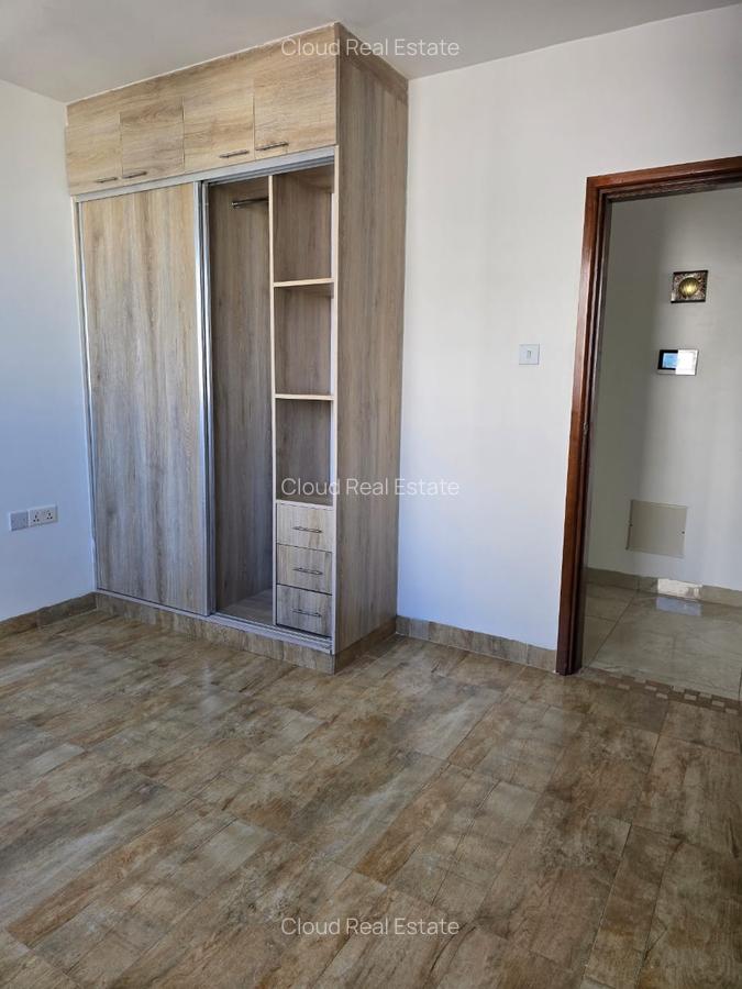 3 Bed Apartment with Staff Quarters in Westlands Area - 16