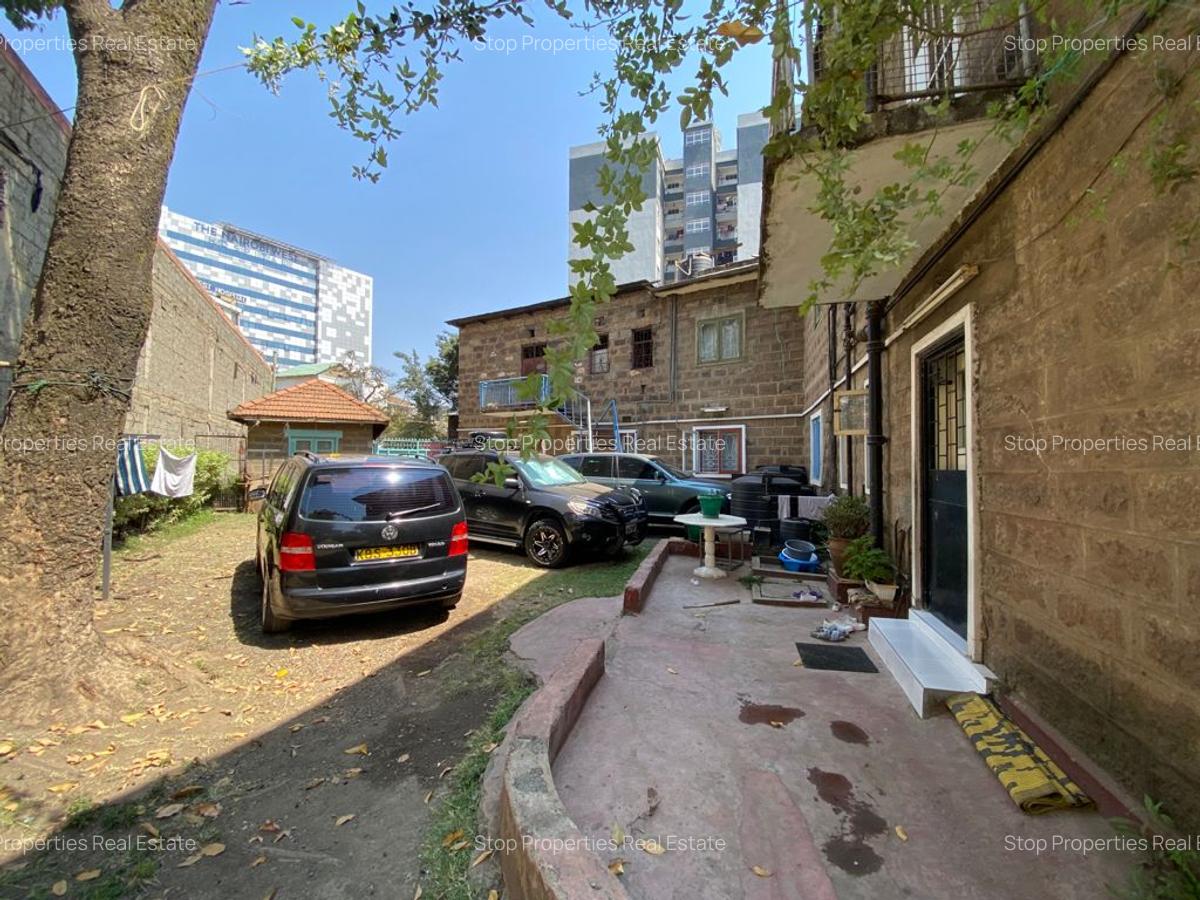 Commercial Property with Parking in Nairobi West - 4