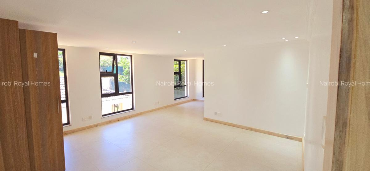 5 Bed House with En Suite at Runda Road - 14