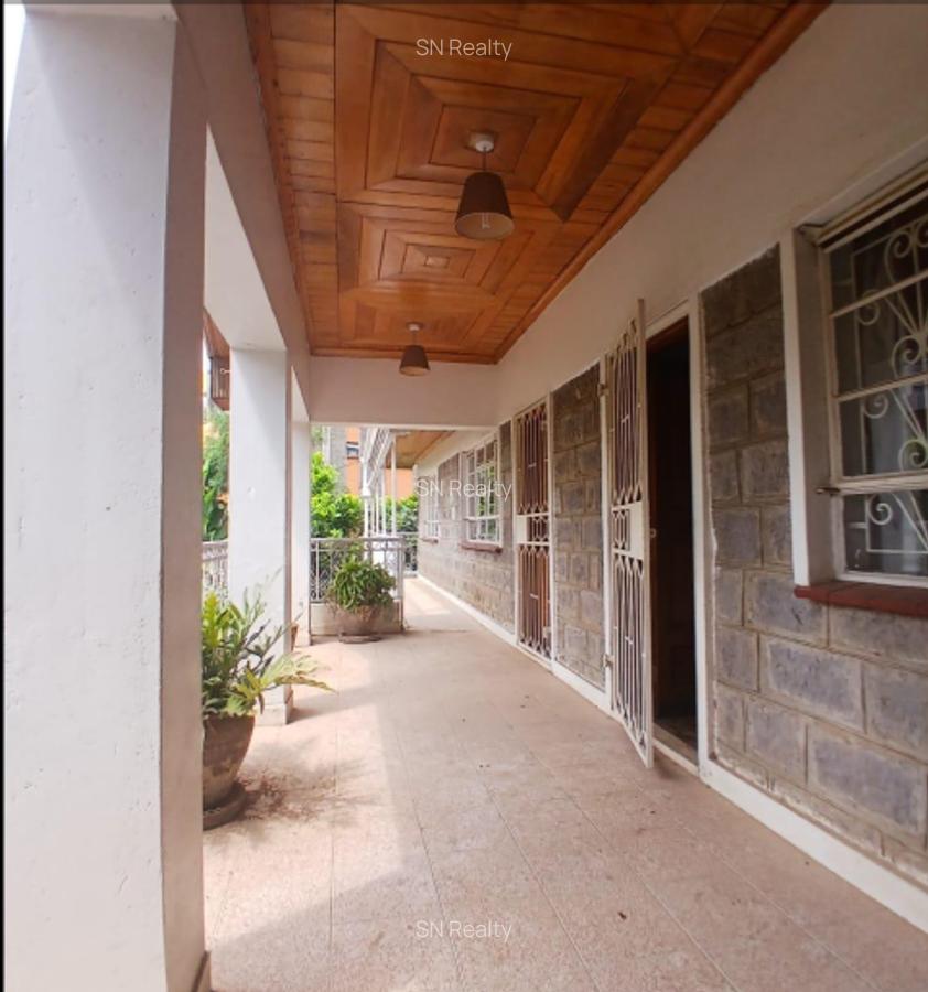 5 Bed Villa with En Suite at Mandera Road - 19
