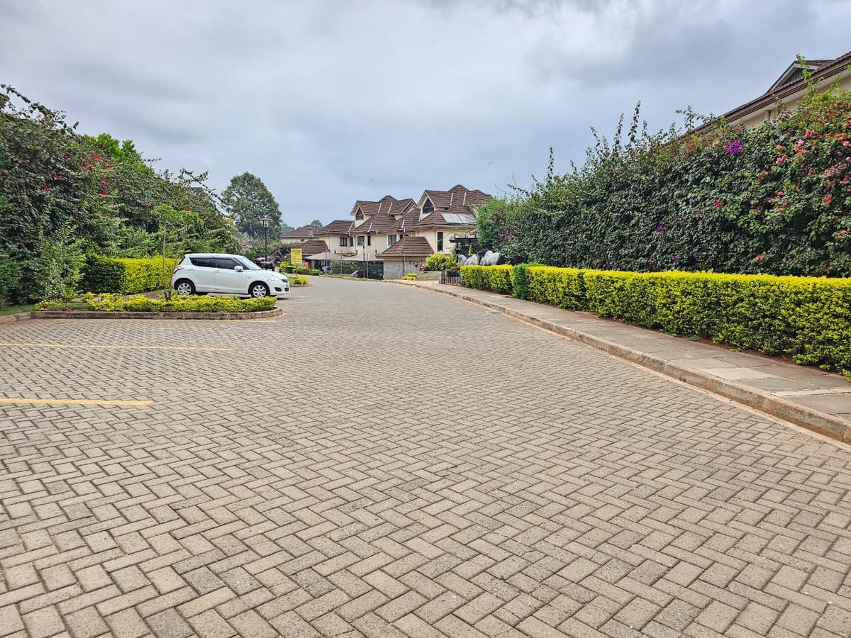 4 Bed Townhouse with En Suite at Runda - 4