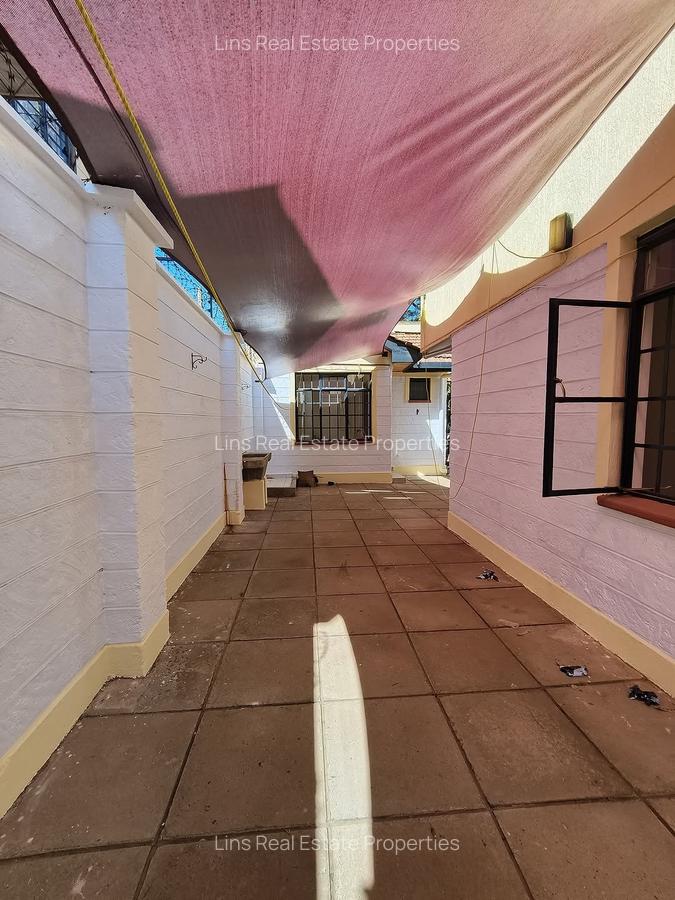 4 Bed Townhouse with En Suite in Lavington - 6