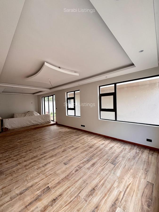 6 Bed Townhouse with En Suite in Lavington - 3