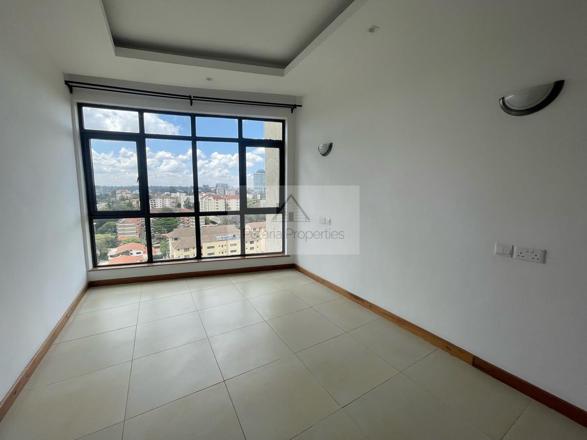 2 Bed Apartment with En Suite in Westlands Area - 9