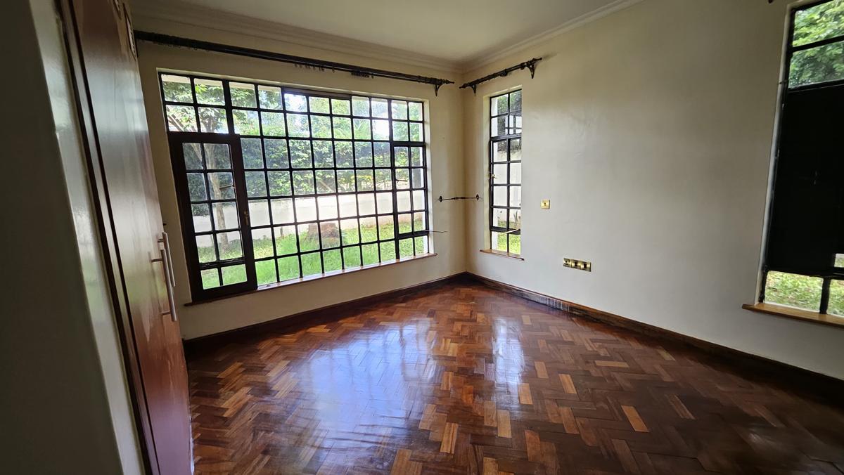 4 Bed Townhouse with En Suite in Kiambu Road - 14