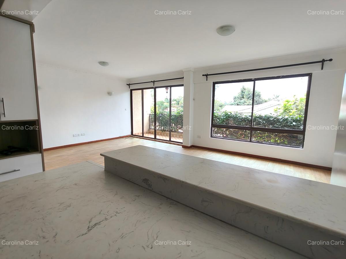 3 Bed Apartment with En Suite at Nyari - 5