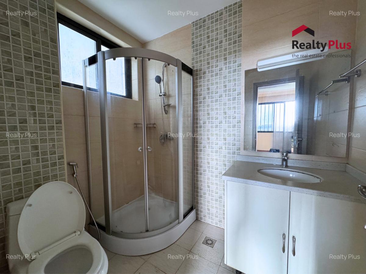 3 Bed Apartment with En Suite at Dennis Pritt Road - 13