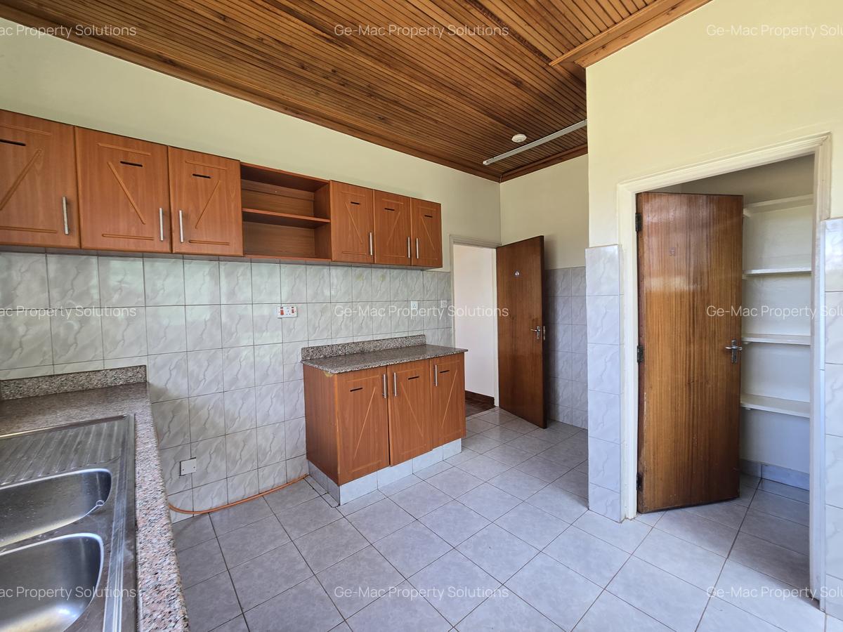 4 Bed House with En Suite in Runda - 7