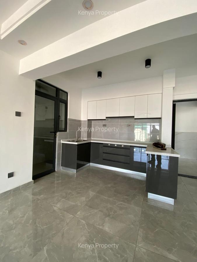 2 Bed Apartment with En Suite in Kilimani - 13