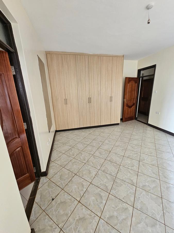 3 Bed Apartment with En Suite at Loresho - 8