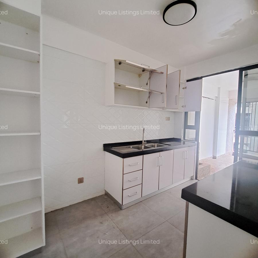 2 Bed Apartment with En Suite in Kilimani - 5