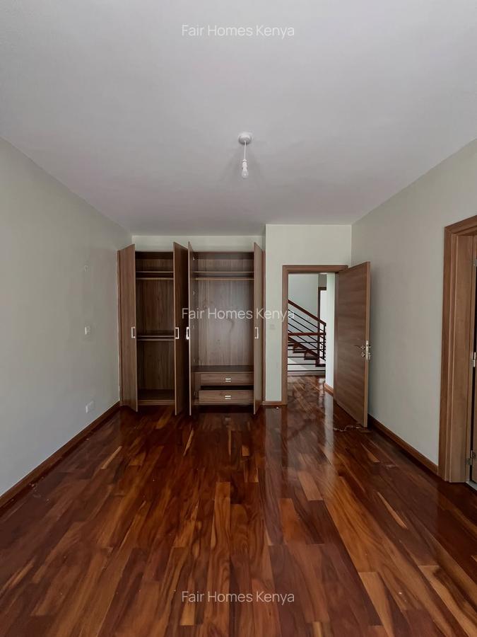 5 Bed Townhouse with En Suite at Njumbi Road - 7