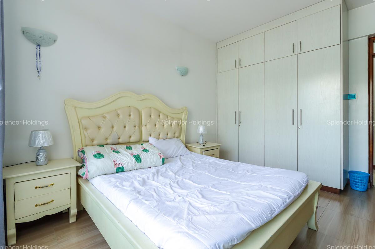 4 Bed Apartment with En Suite in Riverside - 8