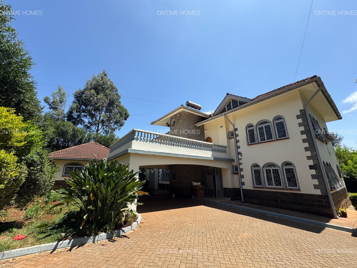5 Bed House with En Suite at Runda - 3