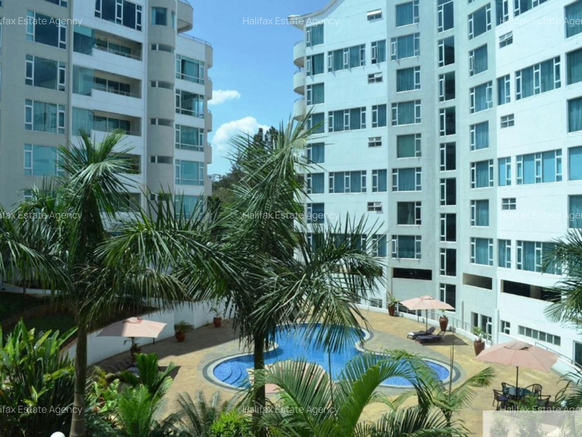 3 Bed Apartment with En Suite in Riverside - 1