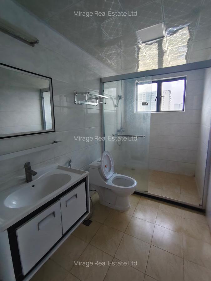 3 Bed Apartment with Swimming Pool in Hurlingham - 4