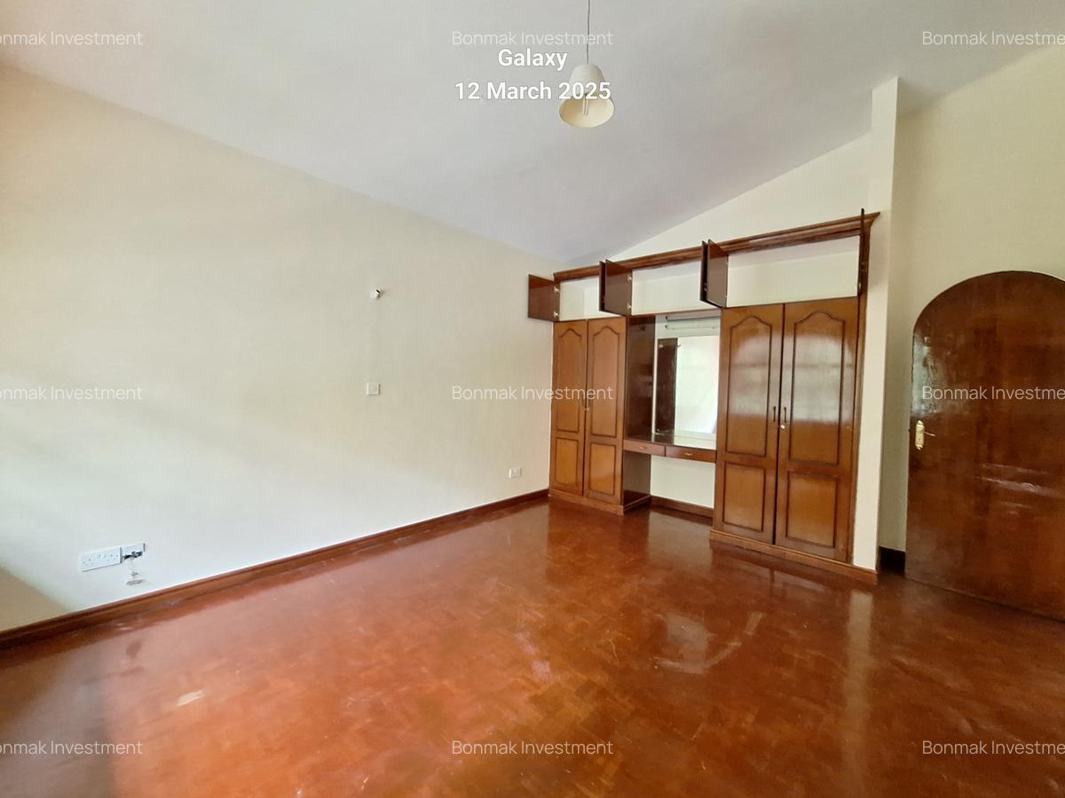 4 Bed Townhouse with En Suite at Close To German Embassy. - 16