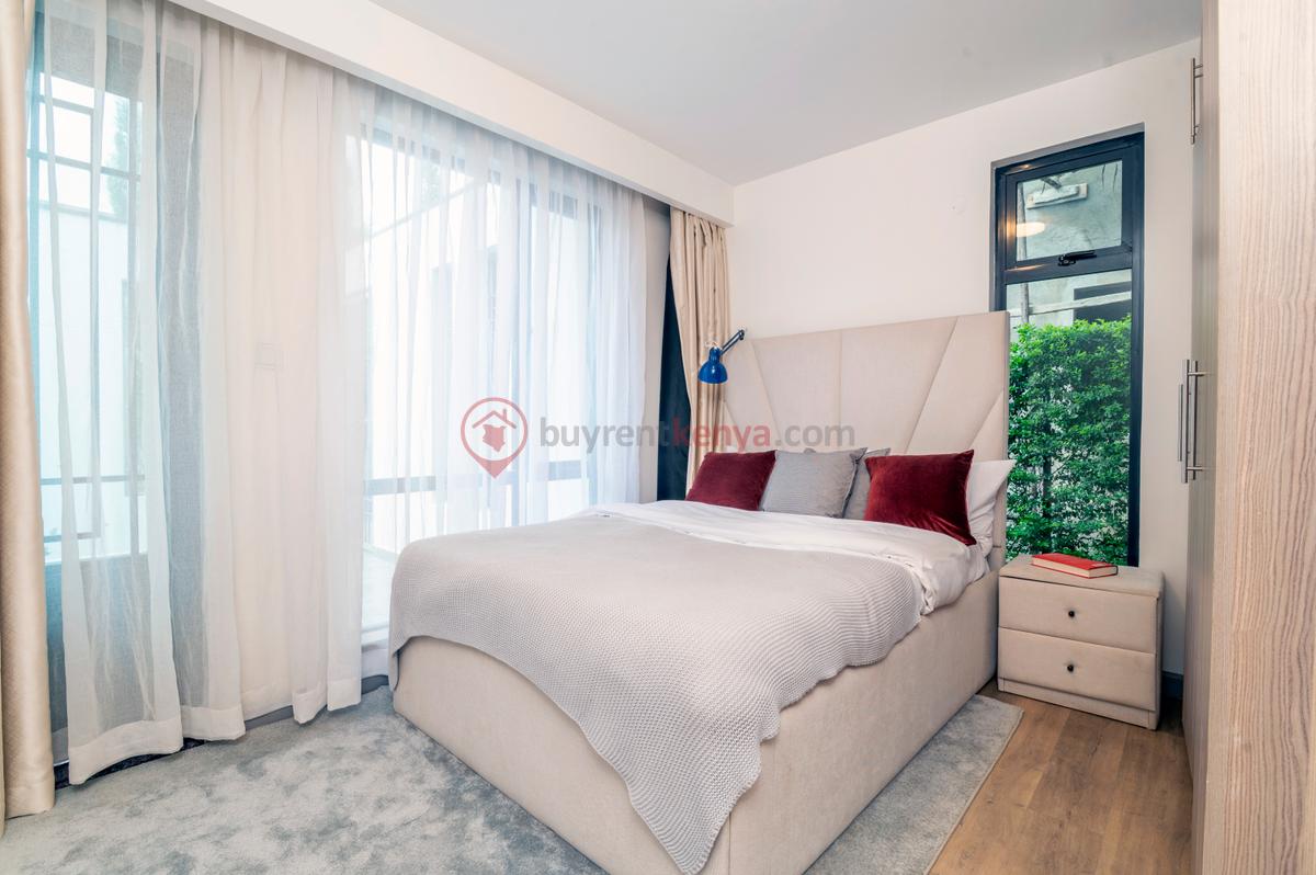 4 Bed Townhouse with En Suite at Brookview - 12