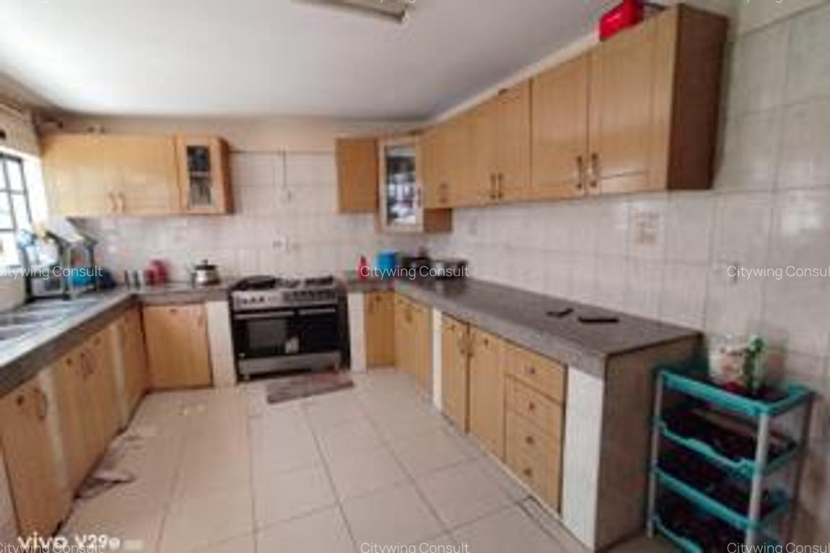 5 Bed Townhouse with En Suite at School Lane - 4
