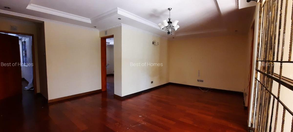 5 Bed Townhouse with En Suite in Lavington - 13