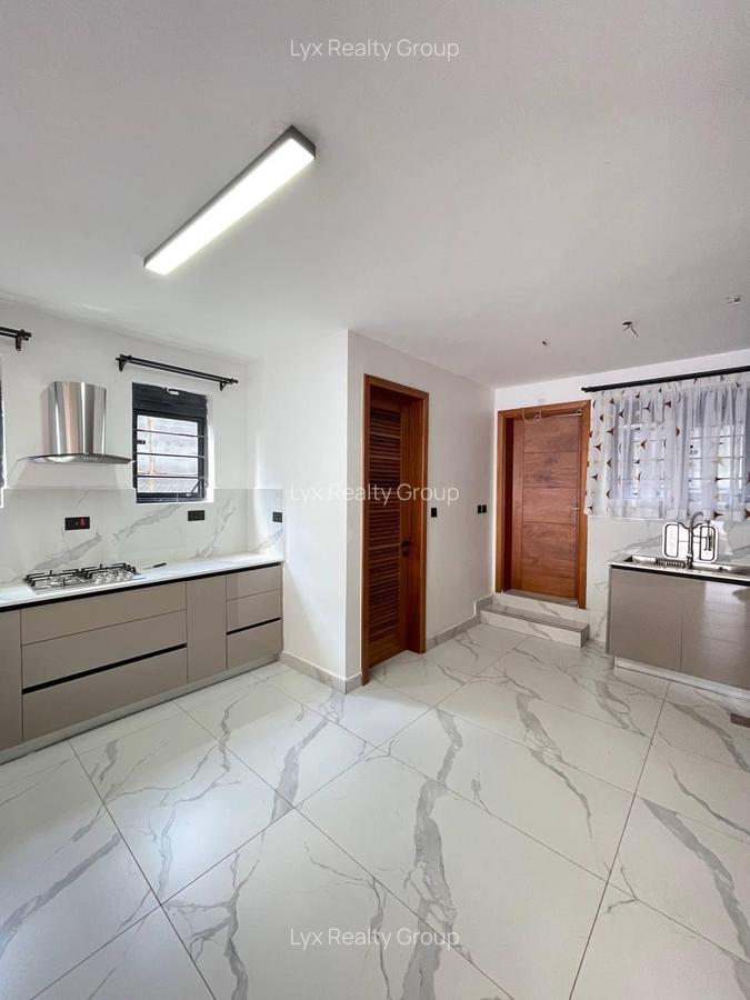 4 Bed Townhouse with En Suite in Waiyaki Way - 5