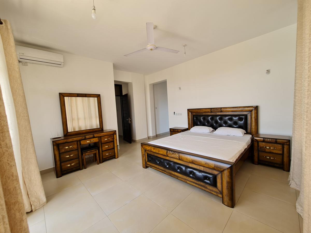 Furnished 3 Bed Apartment with En Suite in Nyali Area - 9