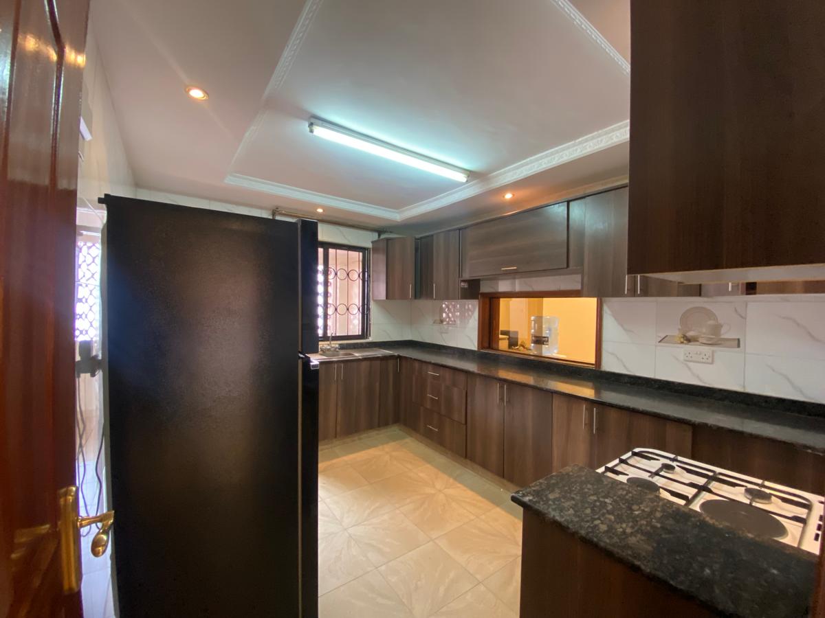 3 Bed Apartment with En Suite in Lavington - 9