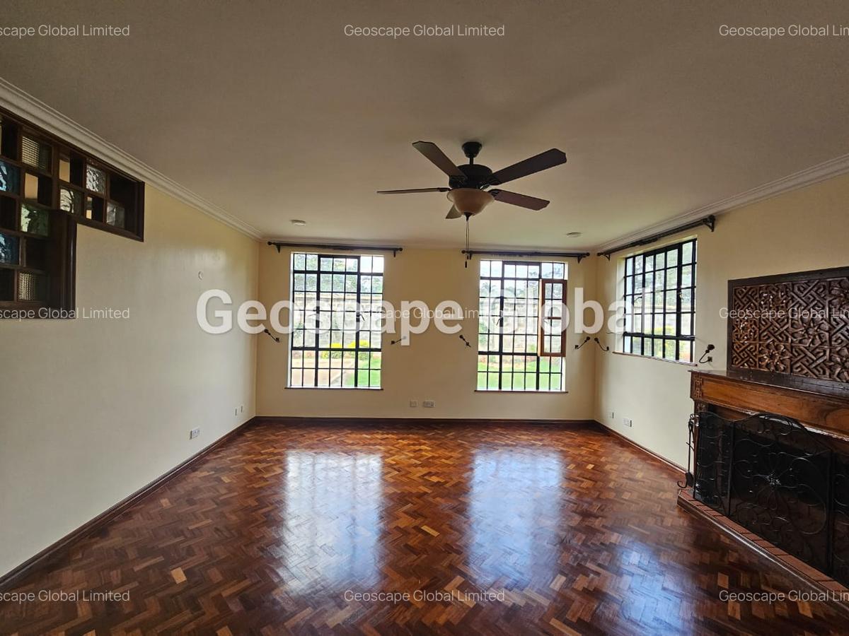 5 Bed House with En Suite in Runda - 18