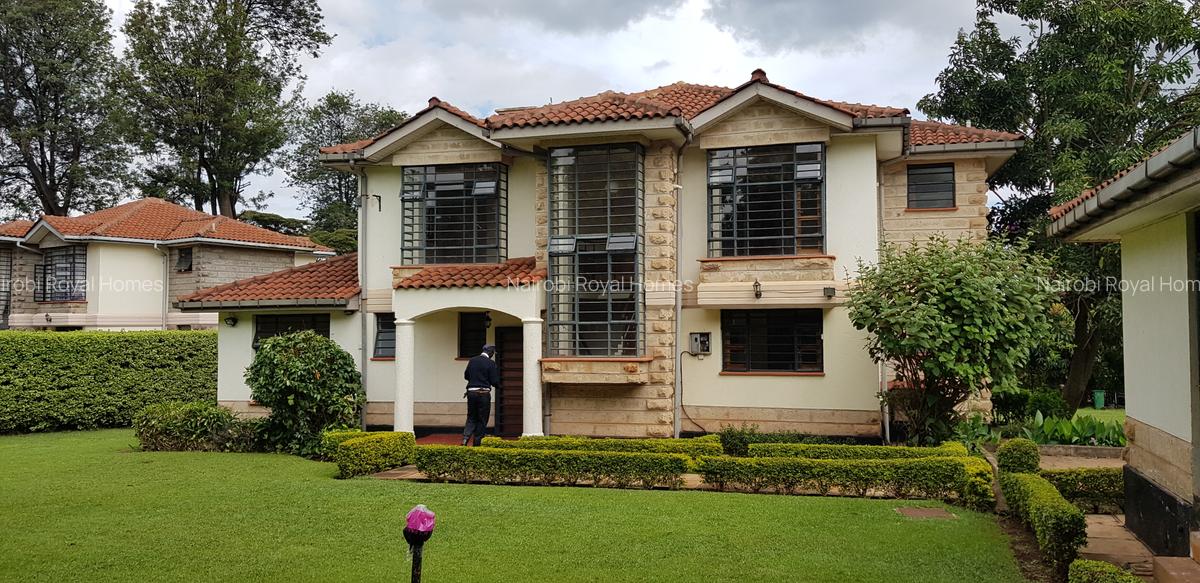 5 Bed House with En Suite at Rosslyn Heights - 1