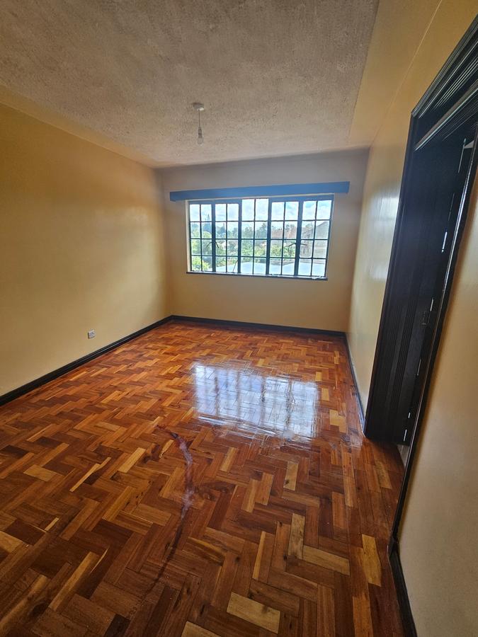 3 Bed Apartment with En Suite at Lavington - 4