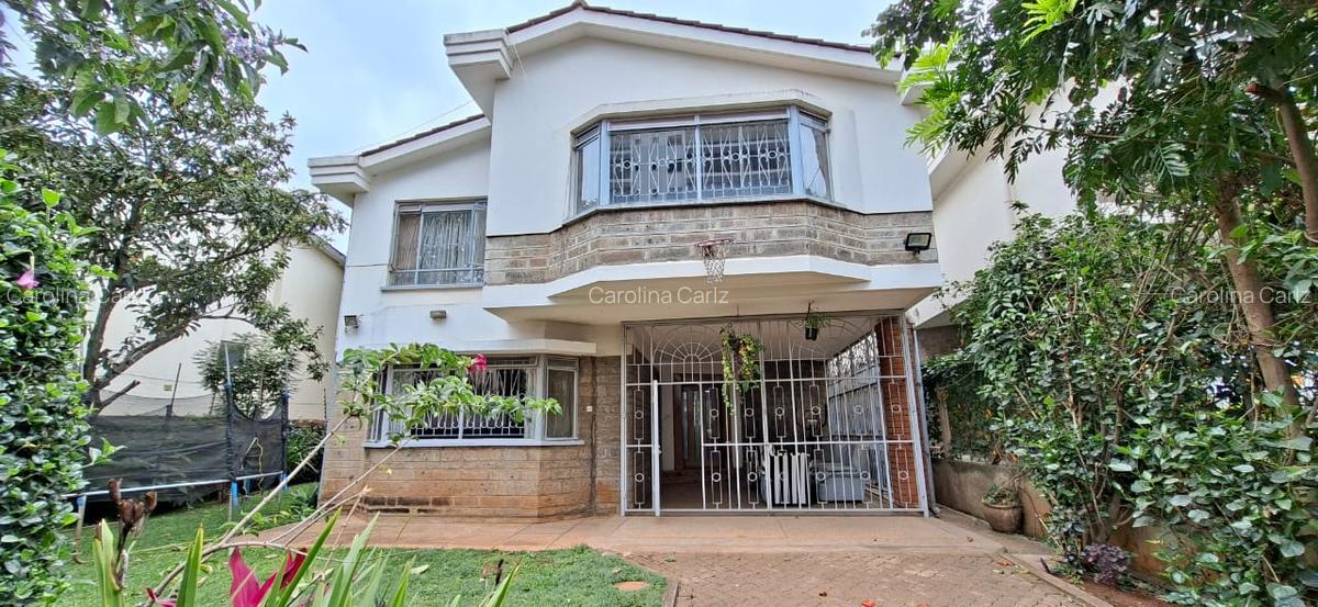 5 Bed Townhouse with En Suite at Brookside Drive - 1