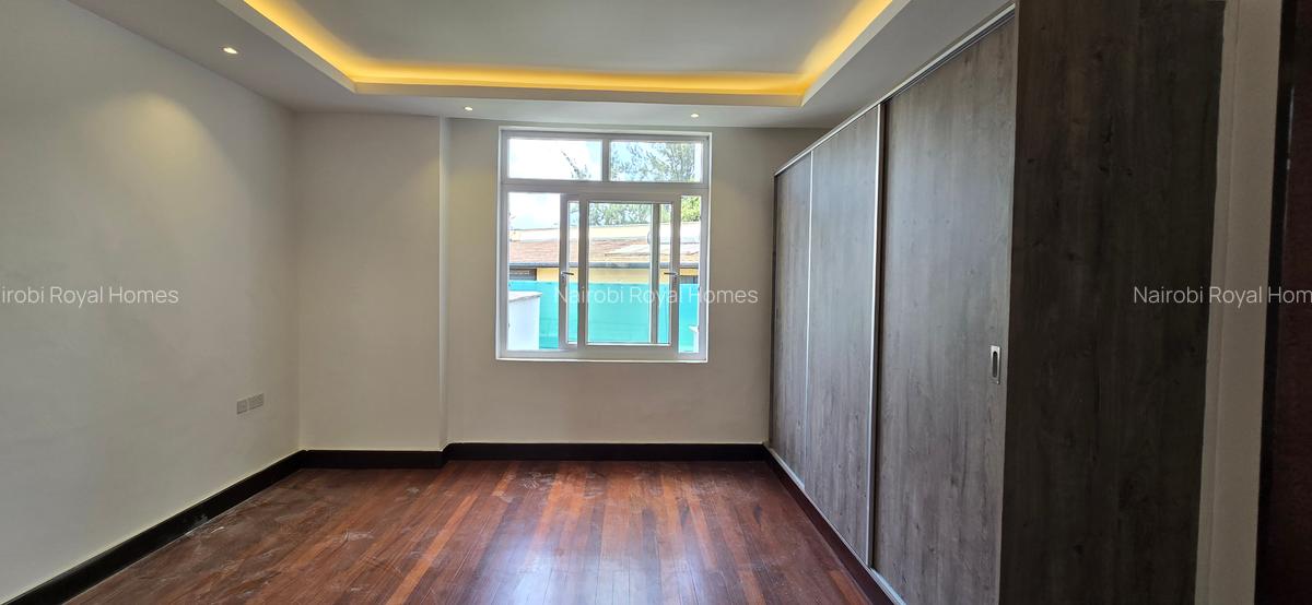 5 Bed House with En Suite at Runda Road - 16