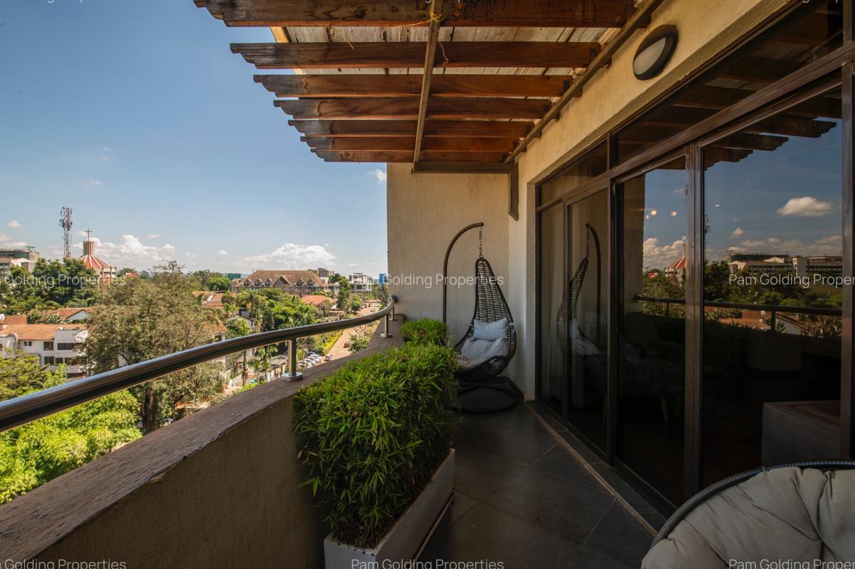 4 Bed Apartment with En Suite in Rhapta Road - 5
