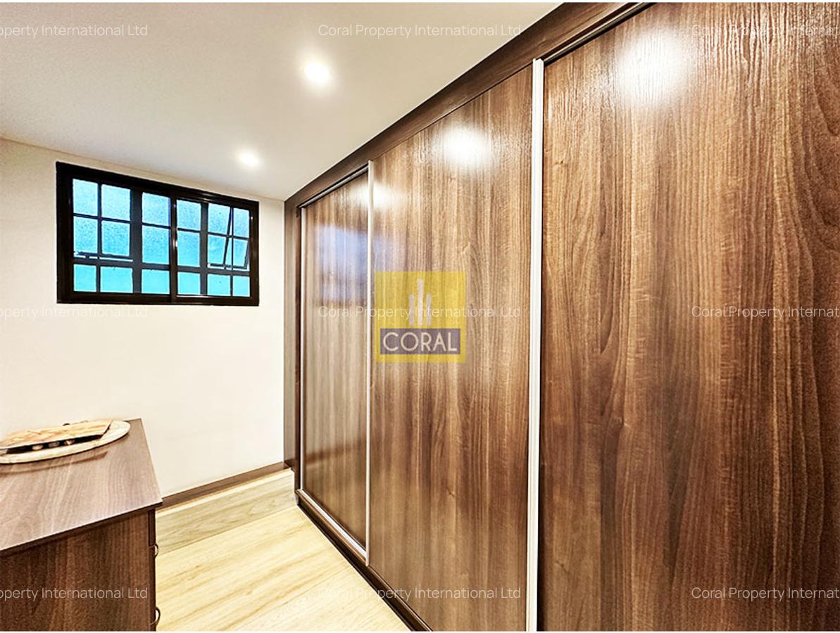 4 Bed Apartment in Rhapta Road - 12