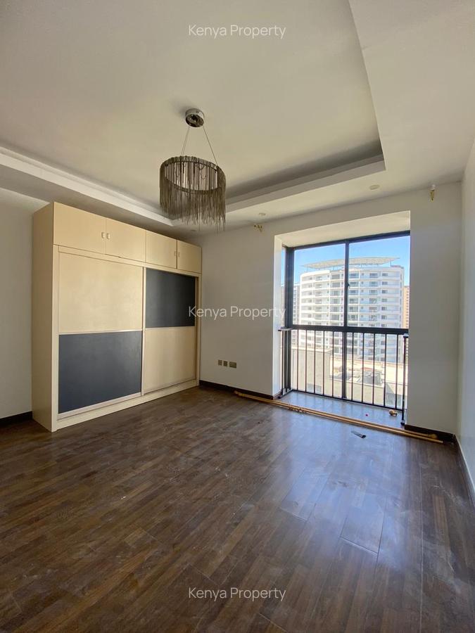 3 Bed Apartment with En Suite at Kindaruma Road - 5