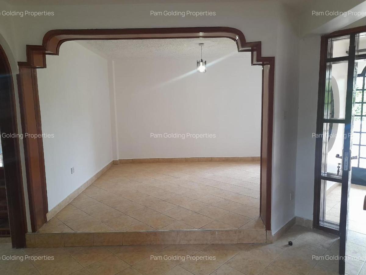 4 Bed House with En Suite in Karen - 4