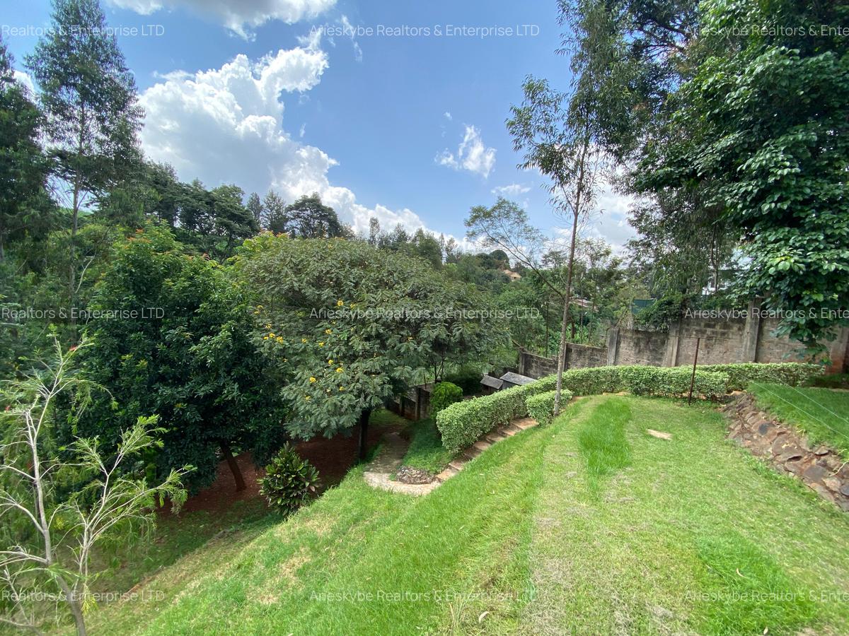 6 Bed Townhouse with En Suite in Kitisuru - 11