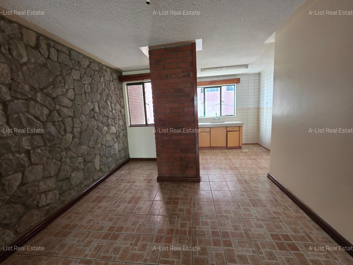 1 Bed Apartment with En Suite at Wood Avenue - 8