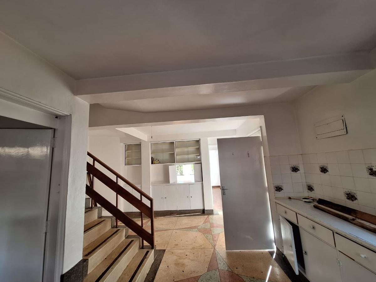 4 Bed House with Staff Quarters in Nyari - 11