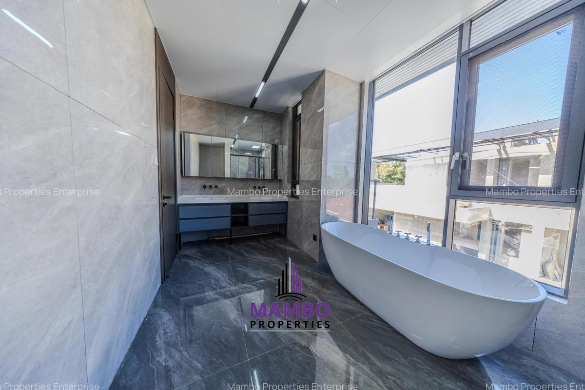 5 Bed Townhouse with En Suite at Jacaranda Avenue - 10