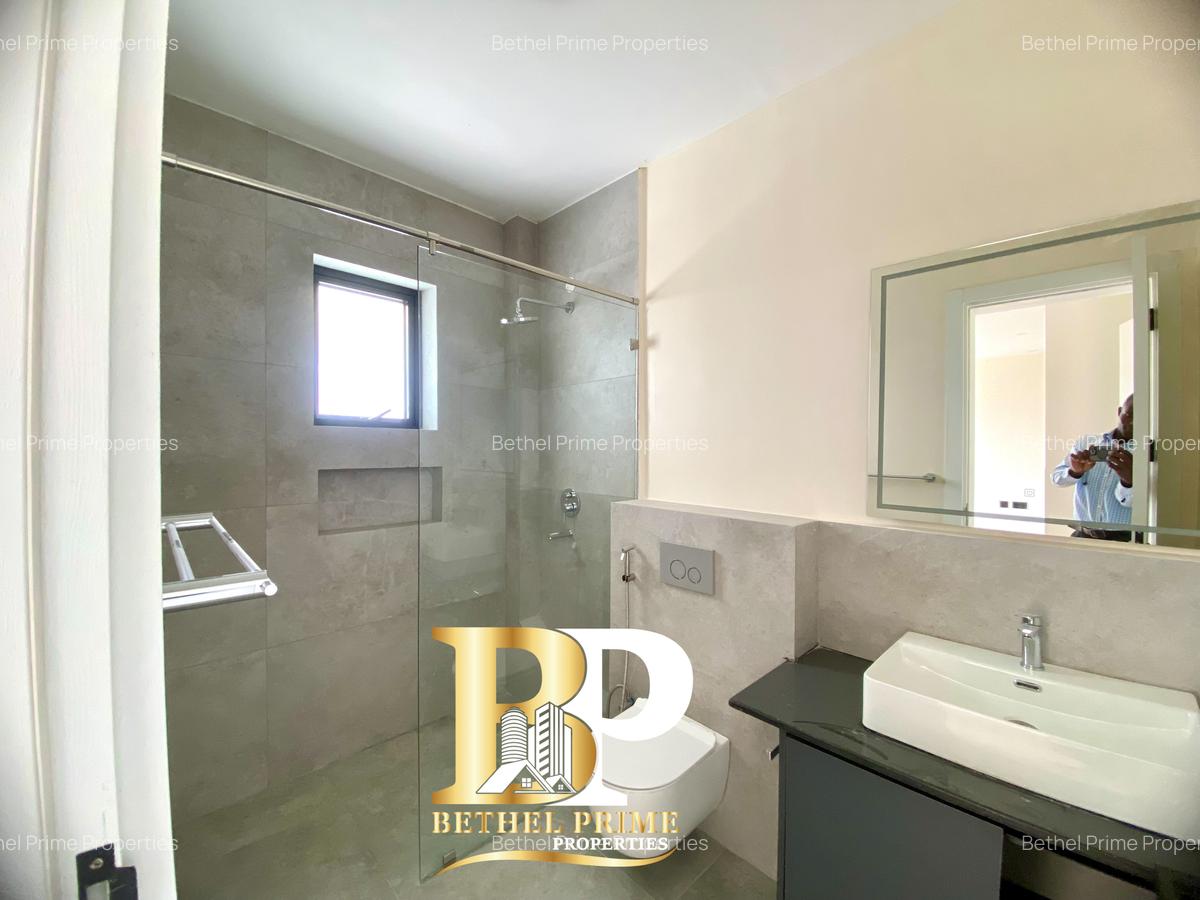 4 Bed Apartment with En Suite in General Mathenge - 13