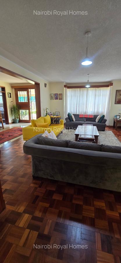 5 Bed Townhouse with En Suite at Lavington Green - 12