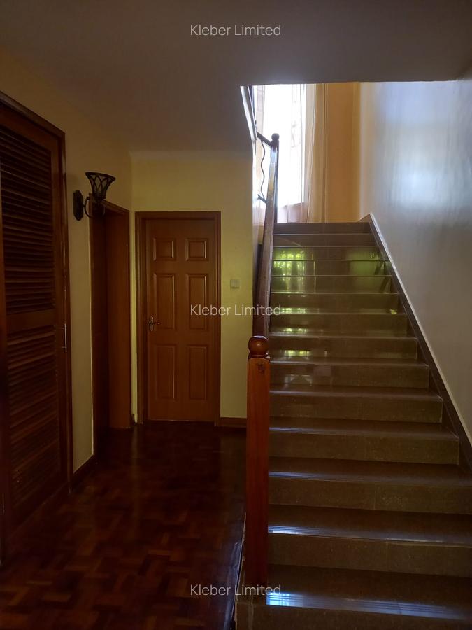 4 Bed House with En Suite at Loresho - 10